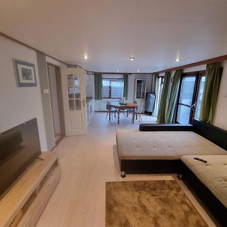 Ferienwohnung Direkt Am Strand In Makkum Luaran gambar